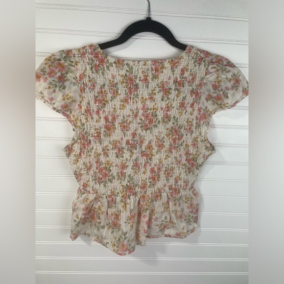 American Eagle Floral V-neck Smocked Peplum Cropped Top Small Women’s EUC - Picture 7 of 10